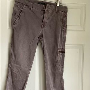 Tapered leg Colton pants